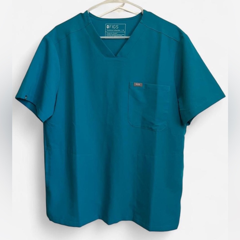 FIGS Chisec Three-Pocket Scrub Top Teal Size M